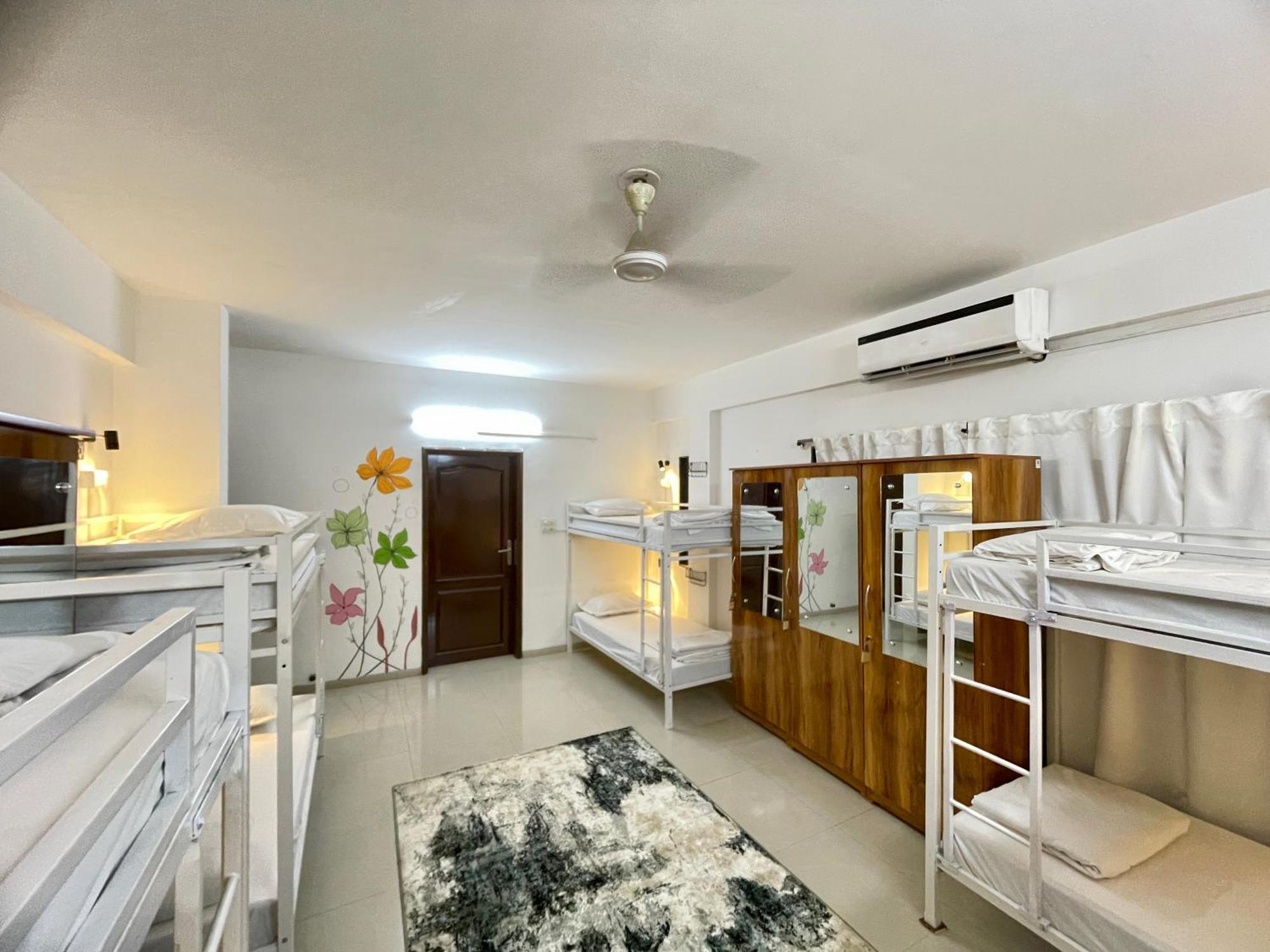 Hoshtel99 - Lux - Stay, Cowork And Cafe - Luxurious Bungalow Pune Eksteriør bilde
