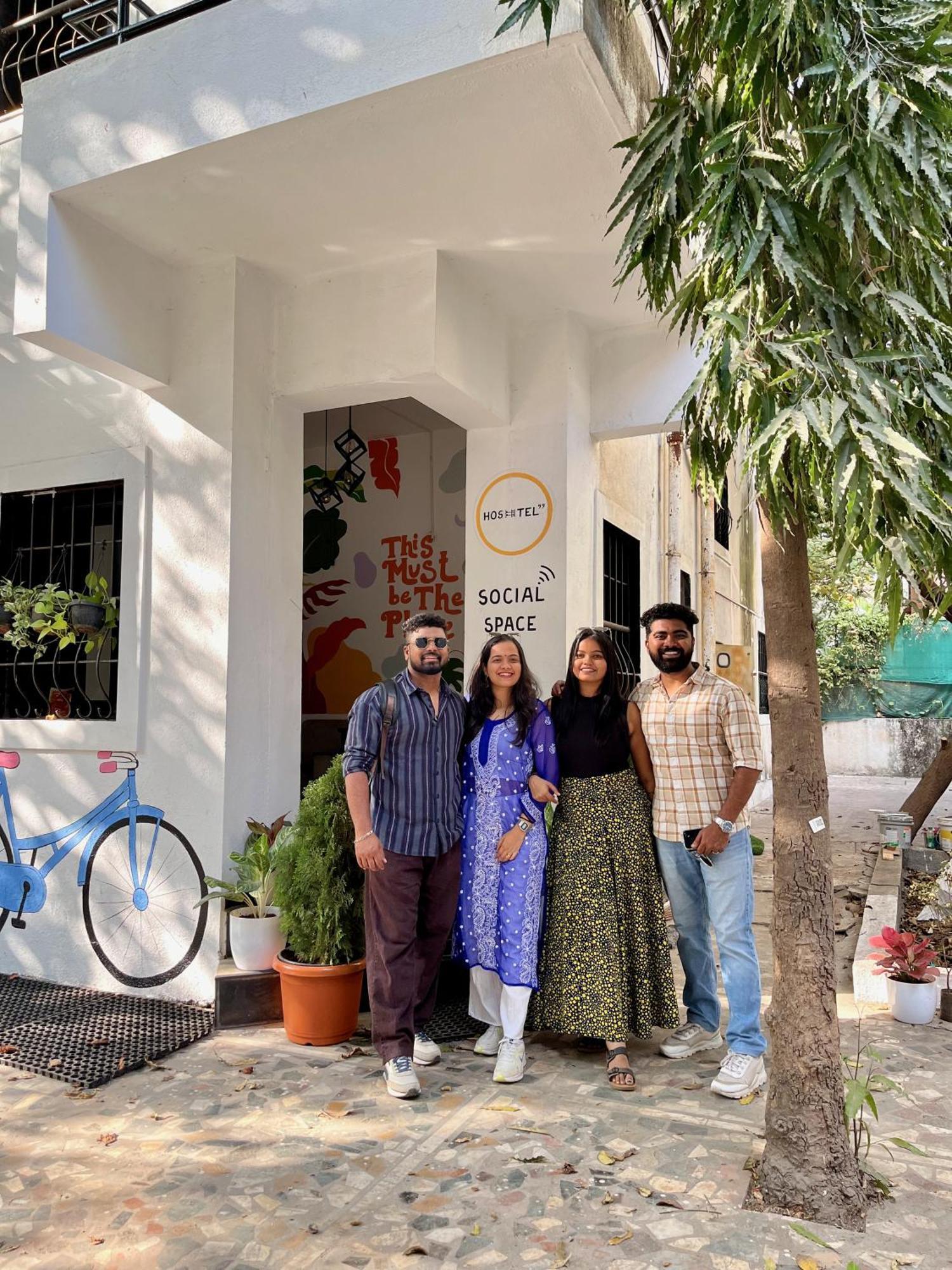Hoshtel99 - Lux - Stay, Cowork And Cafe - Luxurious Bungalow Pune Eksteriør bilde