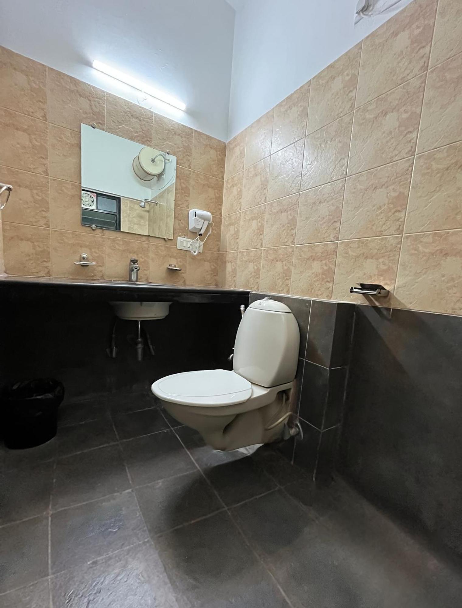Hoshtel99 - Lux - Stay, Cowork And Cafe - Luxurious Bungalow Pune Eksteriør bilde